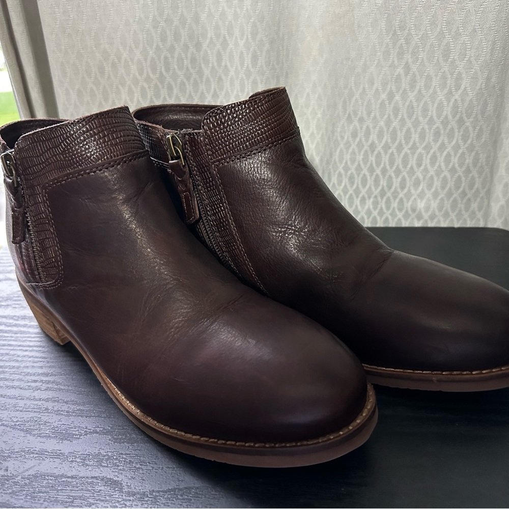 SoftWalk Brown Ankle Booties with Side Zipper